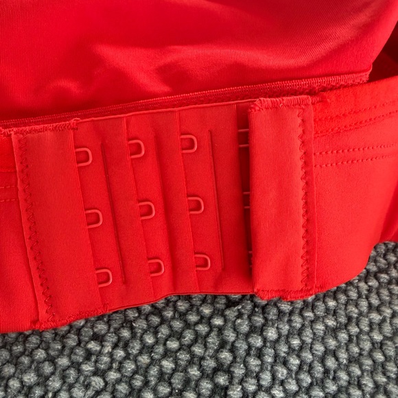 Savage X Fenty Vibrant Red Sports Bra - Picture 6 of 8